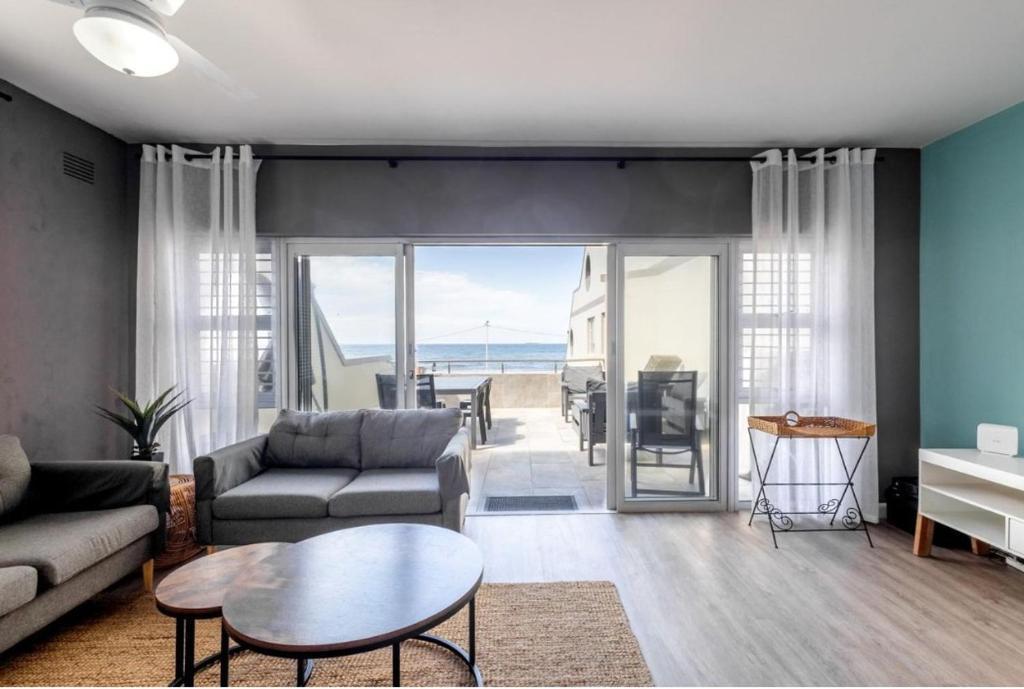 6 Tides property photo 6